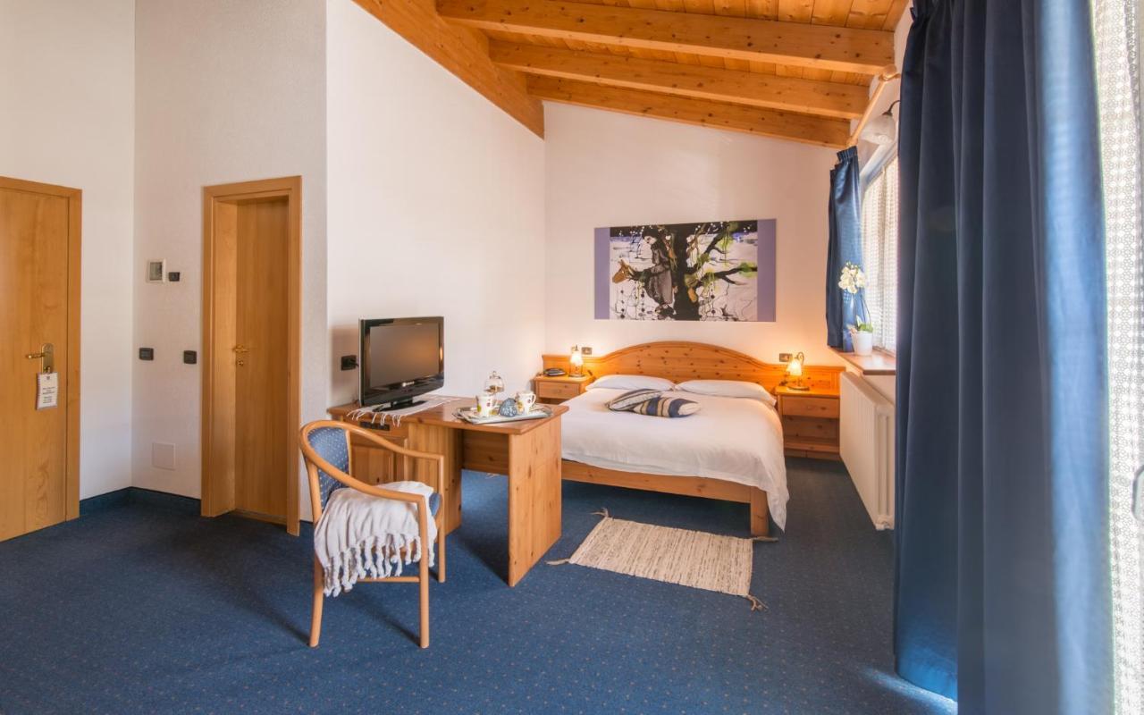 Sport Hotel Alpina Мадезімо Екстер'єр фото